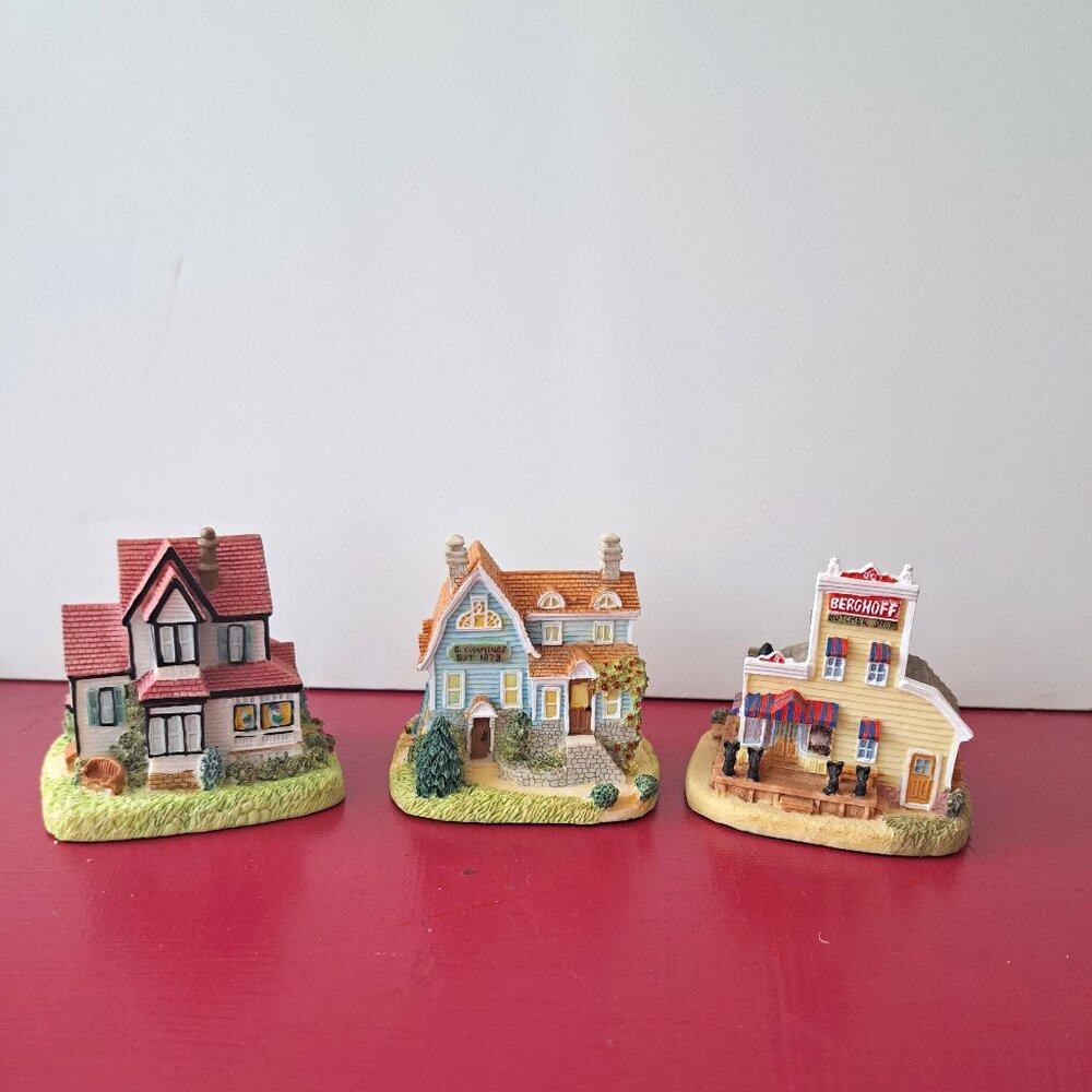 Liberty Falls 3 house collection